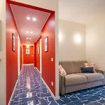 Apartmán Elegant & Modern 4bedroom In