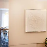Elegant & Modern 4bedroom In Apartmán