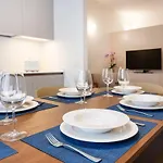 Elegant & Modern 4bedroom In Apartmán *