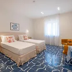 Elegant & Modern 4bedroom In Apartmán
