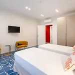 Elegant & Modern 4bedroom In Apartmán