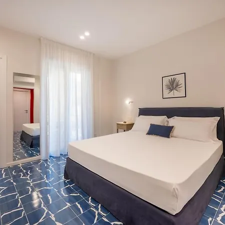 Elegant & Modern 4bedroom In Σορέντο