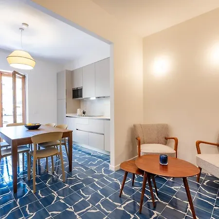 Apartmán Elegant & Modern 4bedroom In