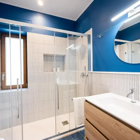 Elegant & Modern 4bedroom In Διαμέρισμα Σορέντο