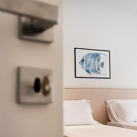 Elegant & Modern 4bedroom In * Σορέντο